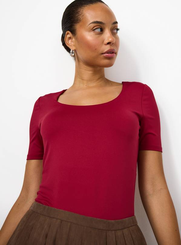 Berry Red Slim Fit Scoop Neck T-Shirt 8